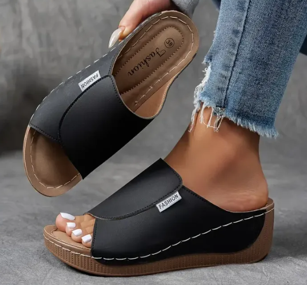 Comfortable Arch Support Slides - Women's Solid Sandals